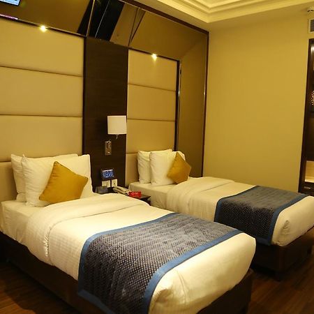 Oyo Premium Panchkula Sector 5 Hotel ภายนอก รูปภาพ