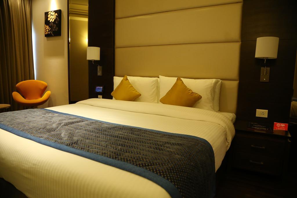 Oyo Premium Panchkula Sector 5 Hotel ภายนอก รูปภาพ