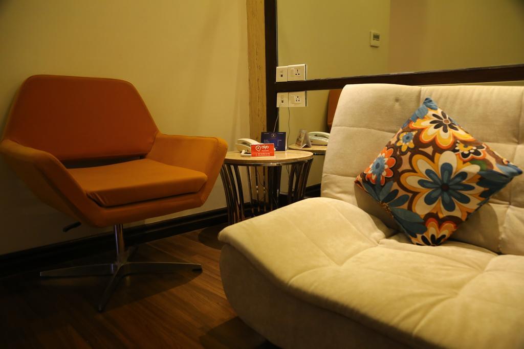 Oyo Premium Panchkula Sector 5 Hotel ภายนอก รูปภาพ