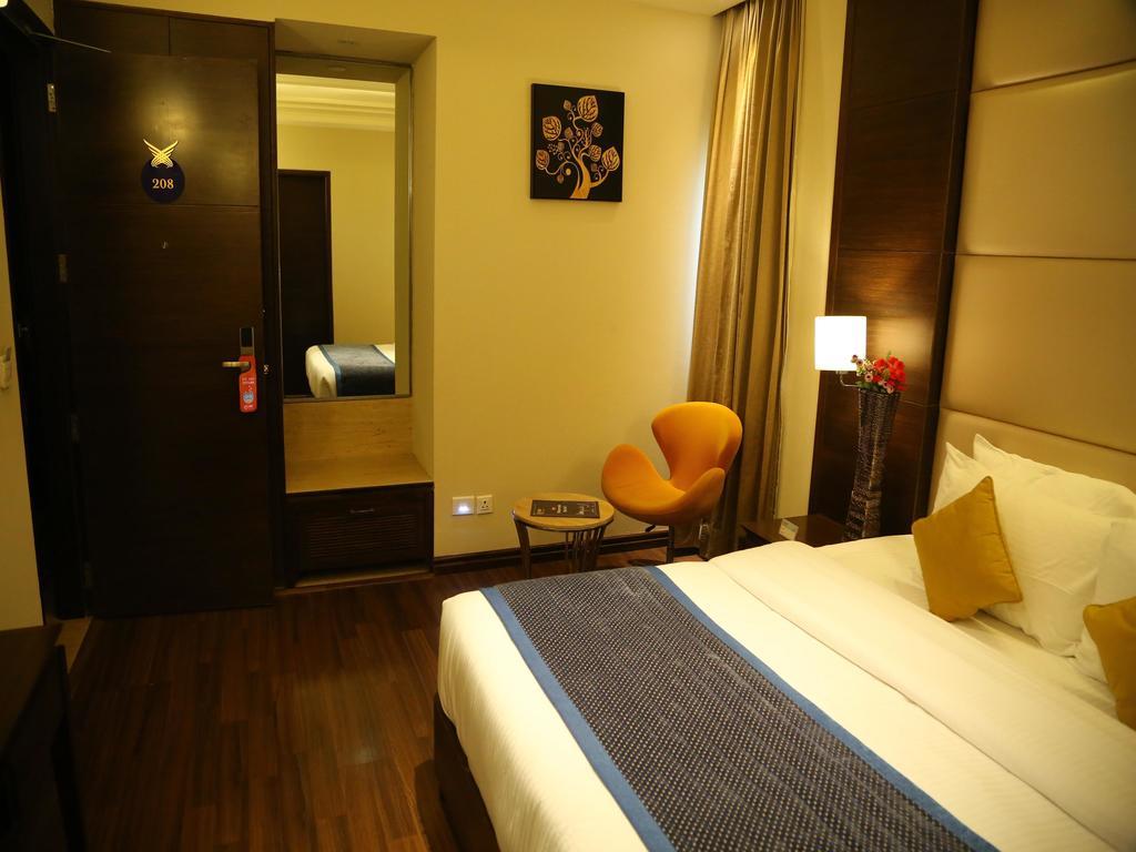 Oyo Premium Panchkula Sector 5 Hotel ห้อง รูปภาพ