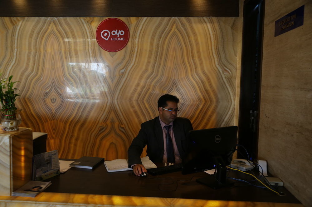 Oyo Premium Panchkula Sector 5 Hotel ภายนอก รูปภาพ