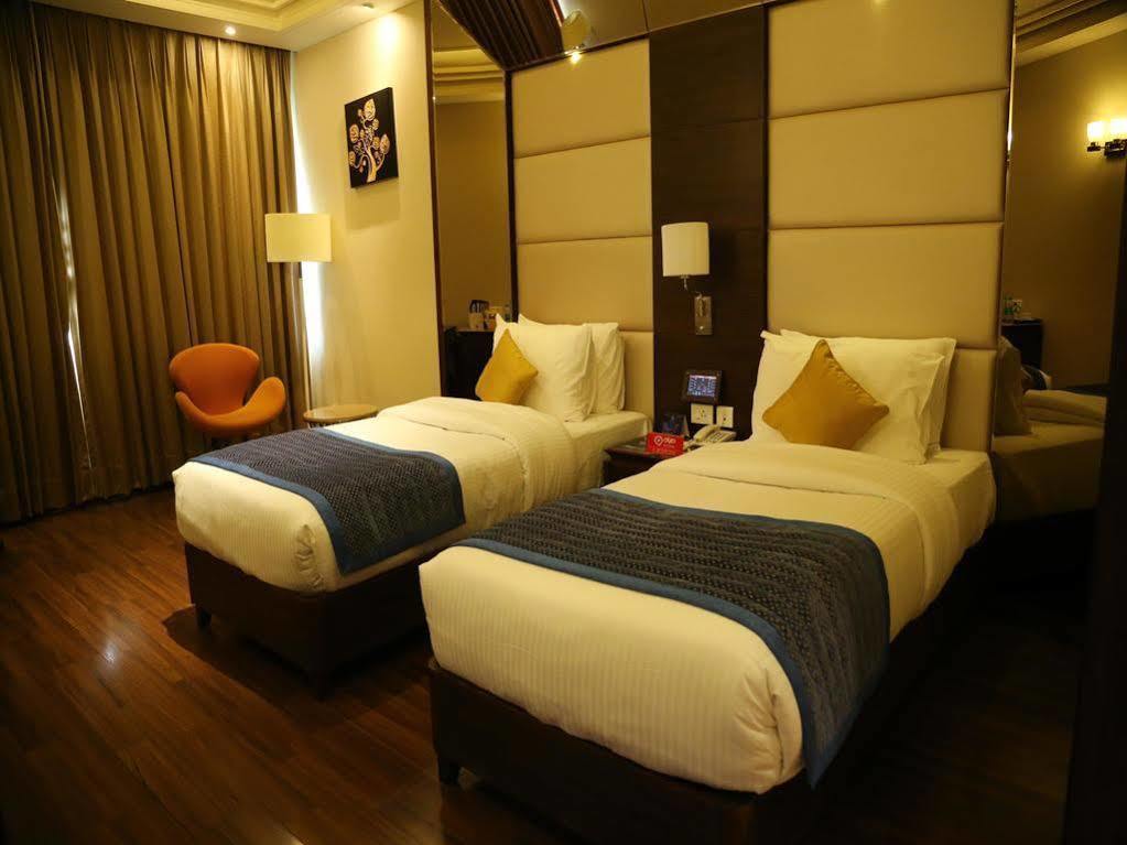 Oyo Premium Panchkula Sector 5 Hotel ภายนอก รูปภาพ
